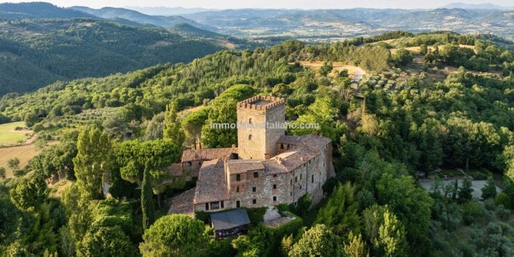 UNDER CONTRACTAmazing Property – Castle in Umbria