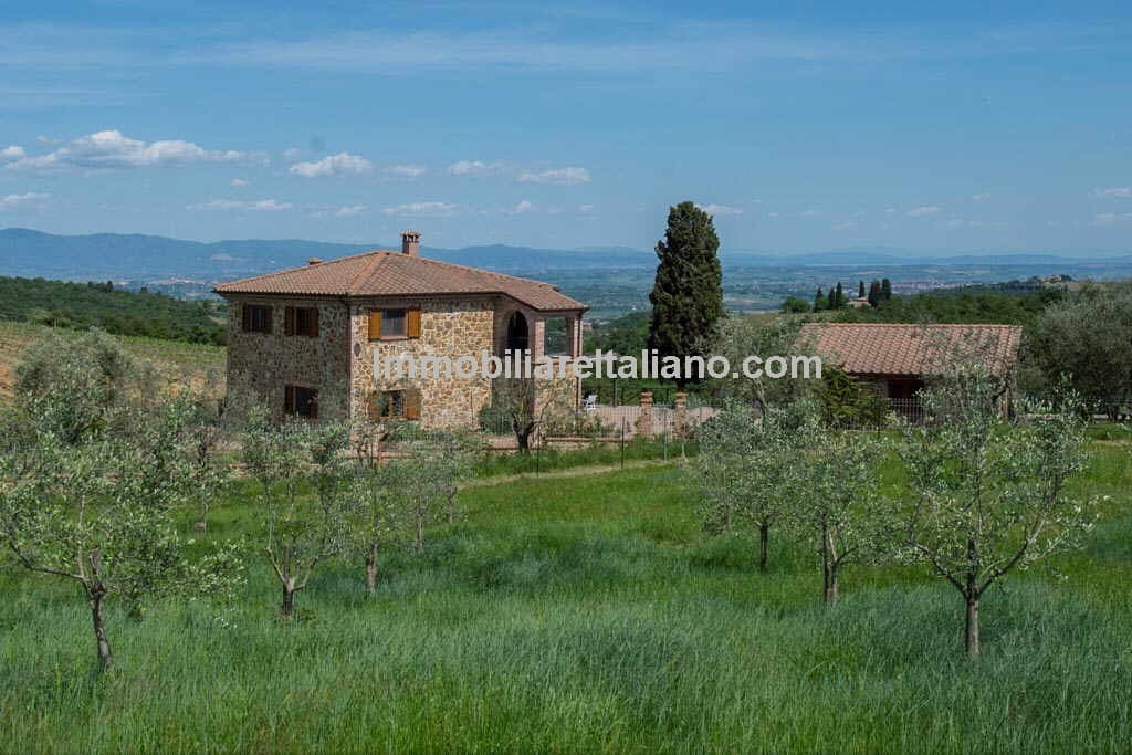 SOLDProperty for sale in Sinalunga, Italy