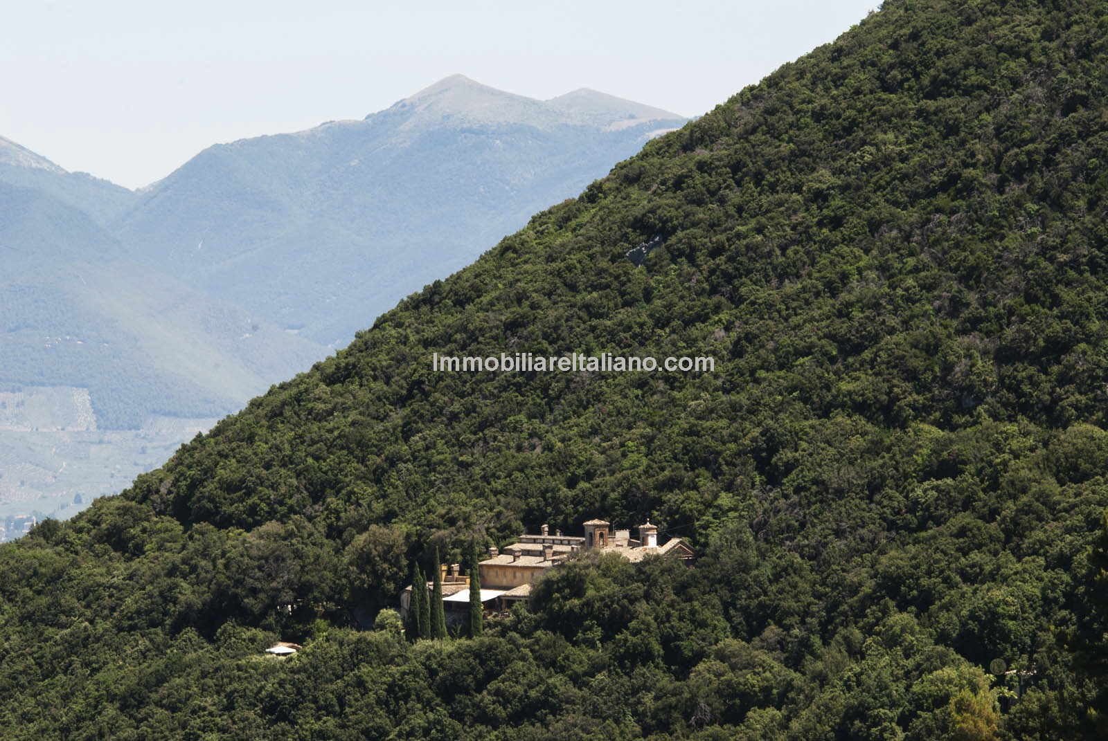SOLDHistoric listed property in Italy