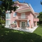 This 3 bed detached Porto Sant'Elpidio villa property is a short walk from the centre of Porto Sant’Elpidio and the beach. Spacious with luxury touches and on a large 1500 sq mt plot.