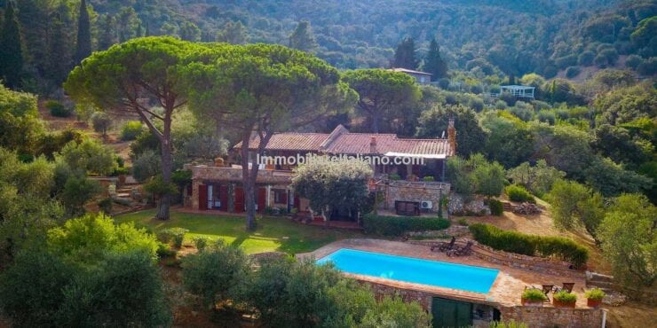 OFF MARKETItalian coastal property for sale Tuscany