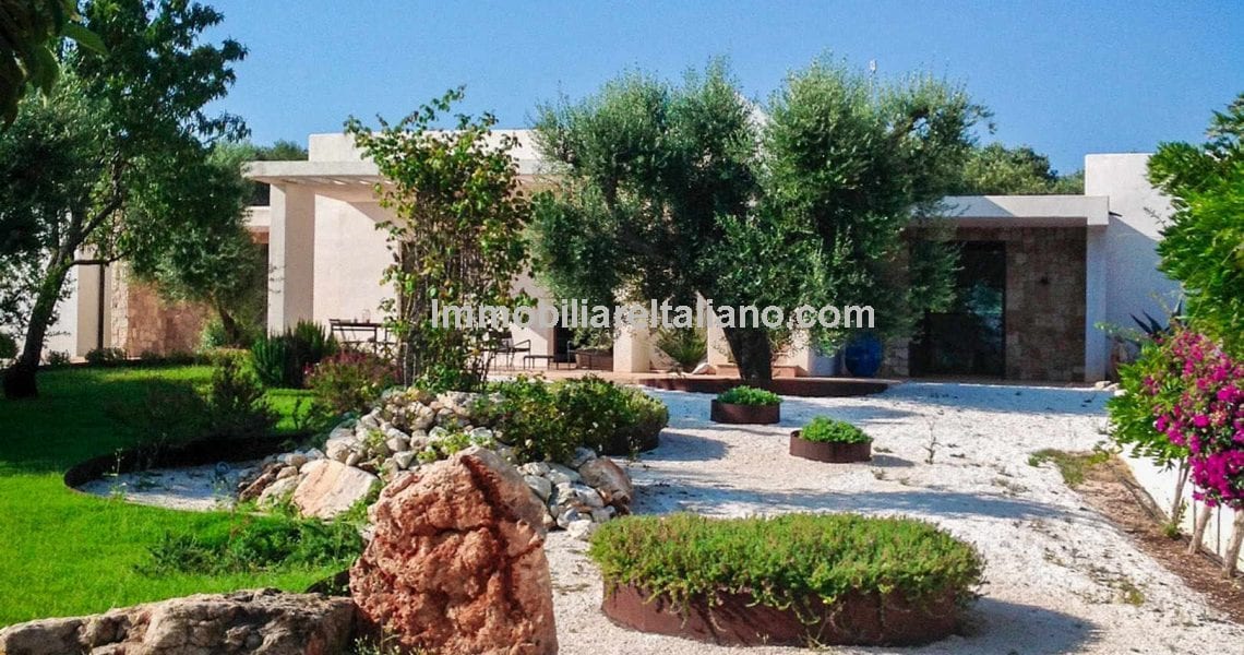 SOLDPuglia Trullo and Villa