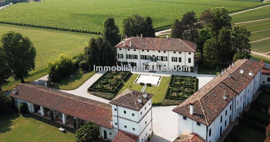 Luxury Estate and Accommodation Business