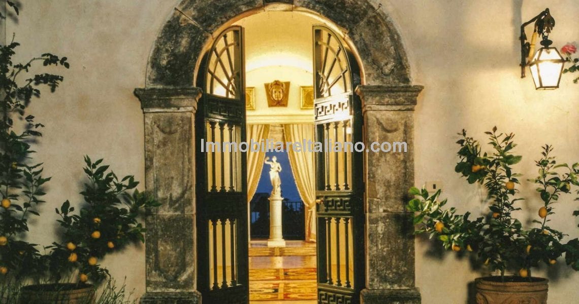 SOLDCalabria sea view villa