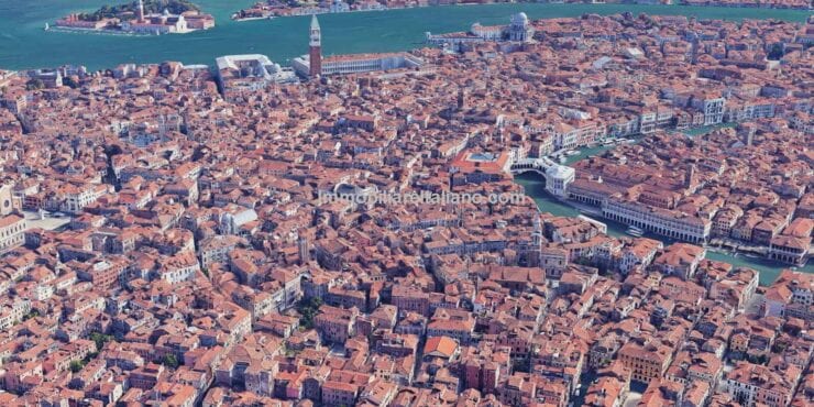 SOLDVenetian Apartment