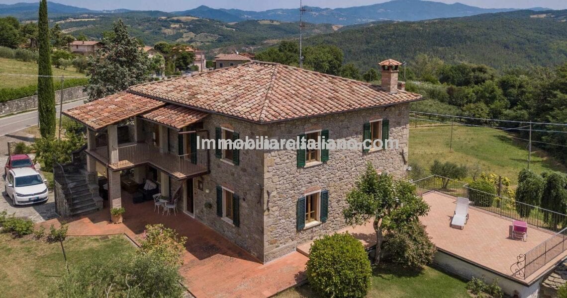 Caprese Michelangelo Property