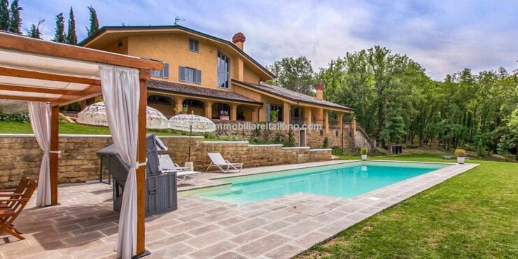 5 Bed Villa In Tuscany