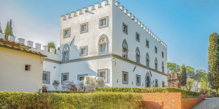 Luxury Italian estate for sale
