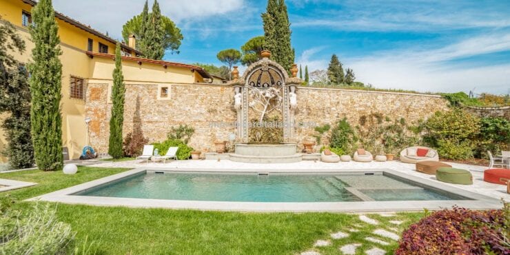 Spacious Florence Villa