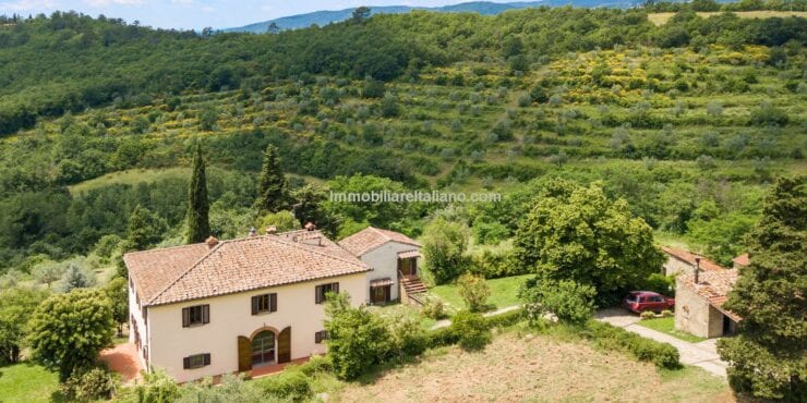 Farmhouse for sale in Italy