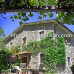 External view of Tuscan farmhouse