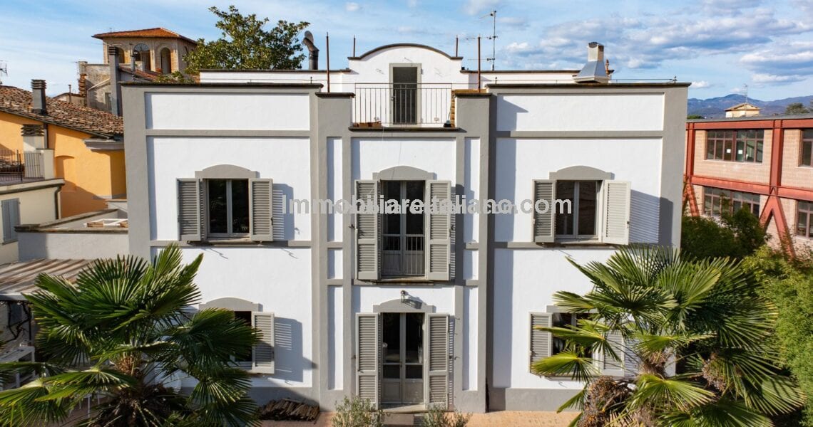 Large luxury villa with garden