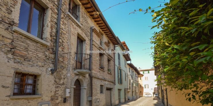 House for sale in Italy