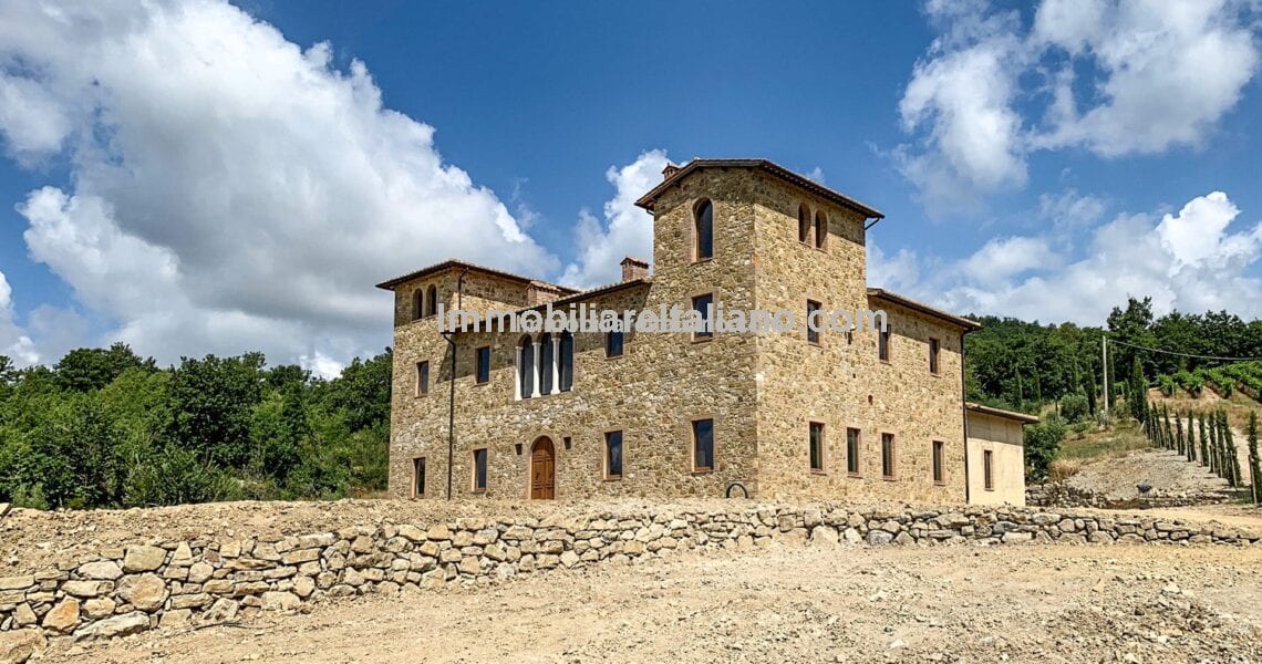 Tuscan Farm with Vineyard
