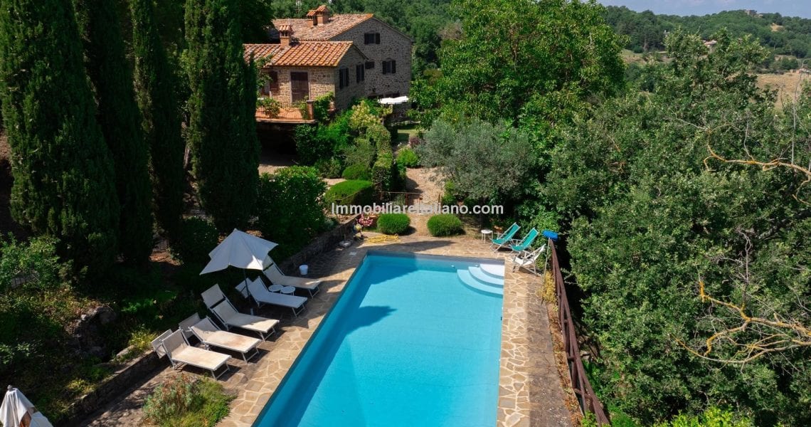 UNDER CONTRACTRestored property with pool