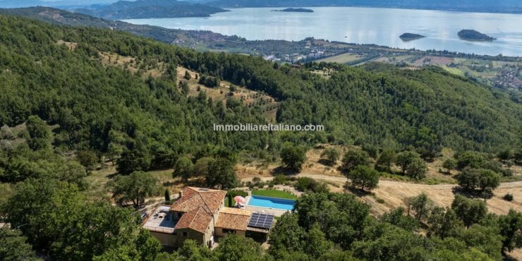Lake Trasimeno villa property