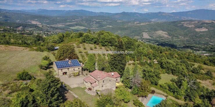 Organic farm and farmhouses for sale