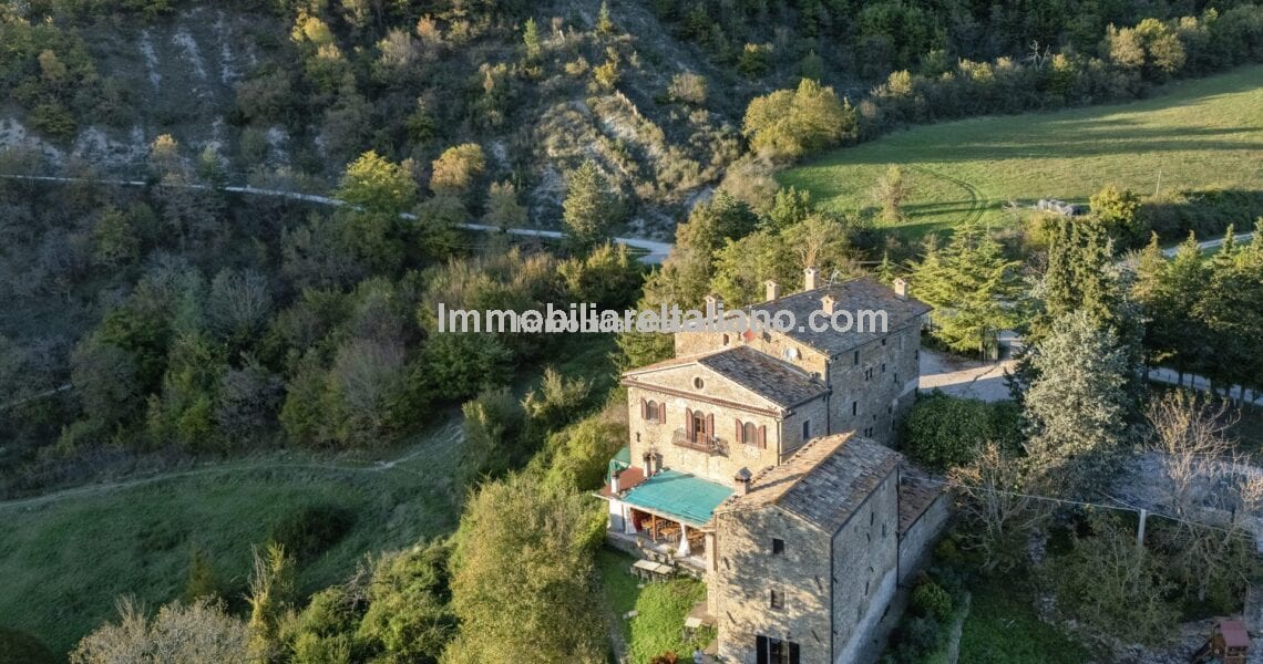 Historic 16th-Century Farmhouse