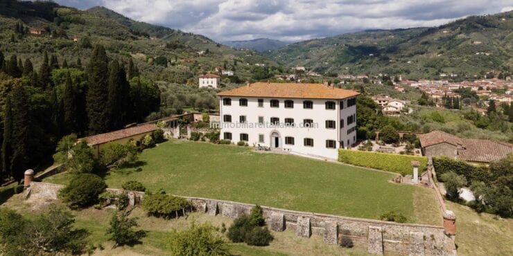 UNDER OFFER17th Century Villa