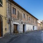 External view of boutique organic winery in Tuscany