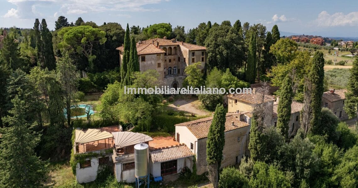 Tuscan Estate with historic villa