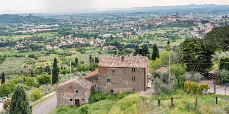 Fixer upper farmhouse for sale