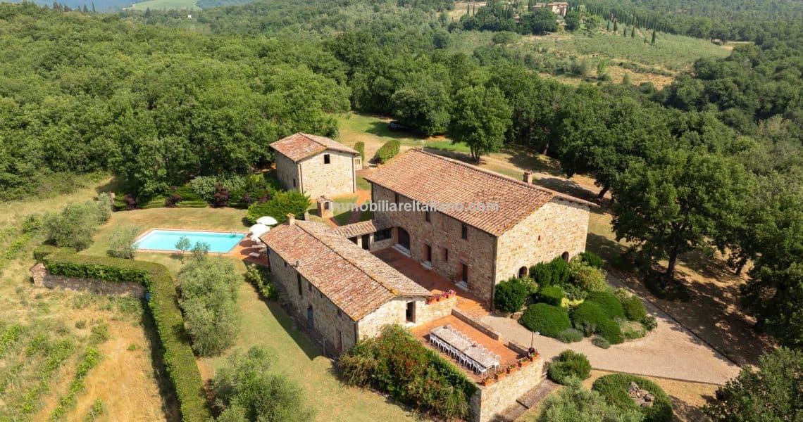 Restored 6 bed traditional Tuscan farmhouse Restored 6 bed traditional Tuscan farmhouse