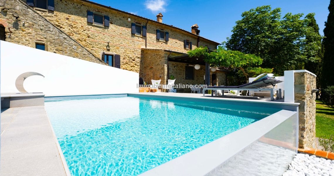 Restored villa with pool Restored villa with pool