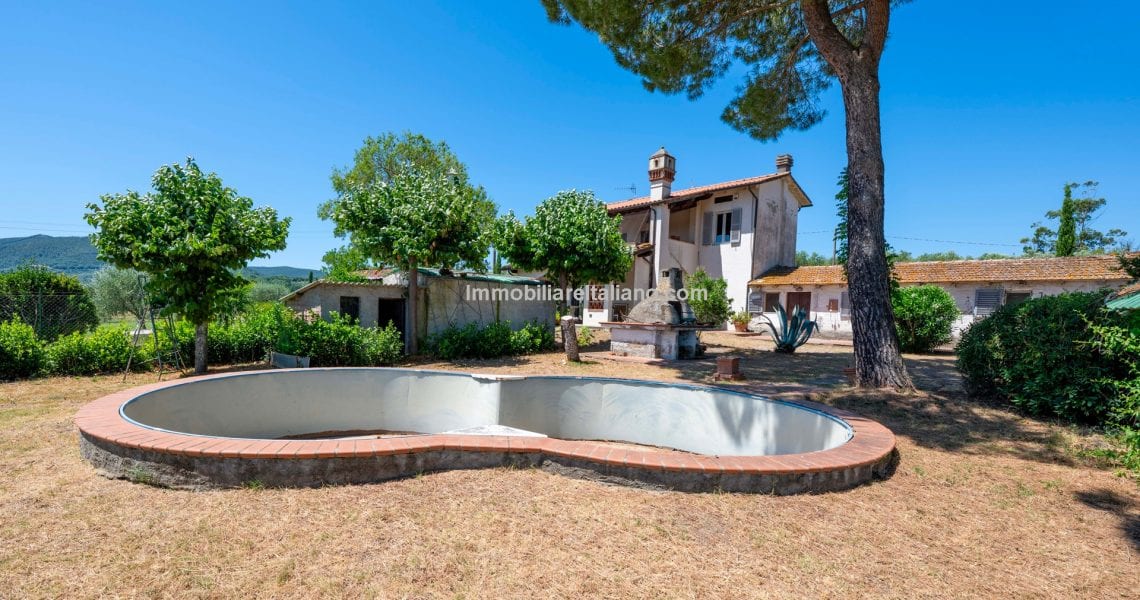 Rural Tuscan Home
