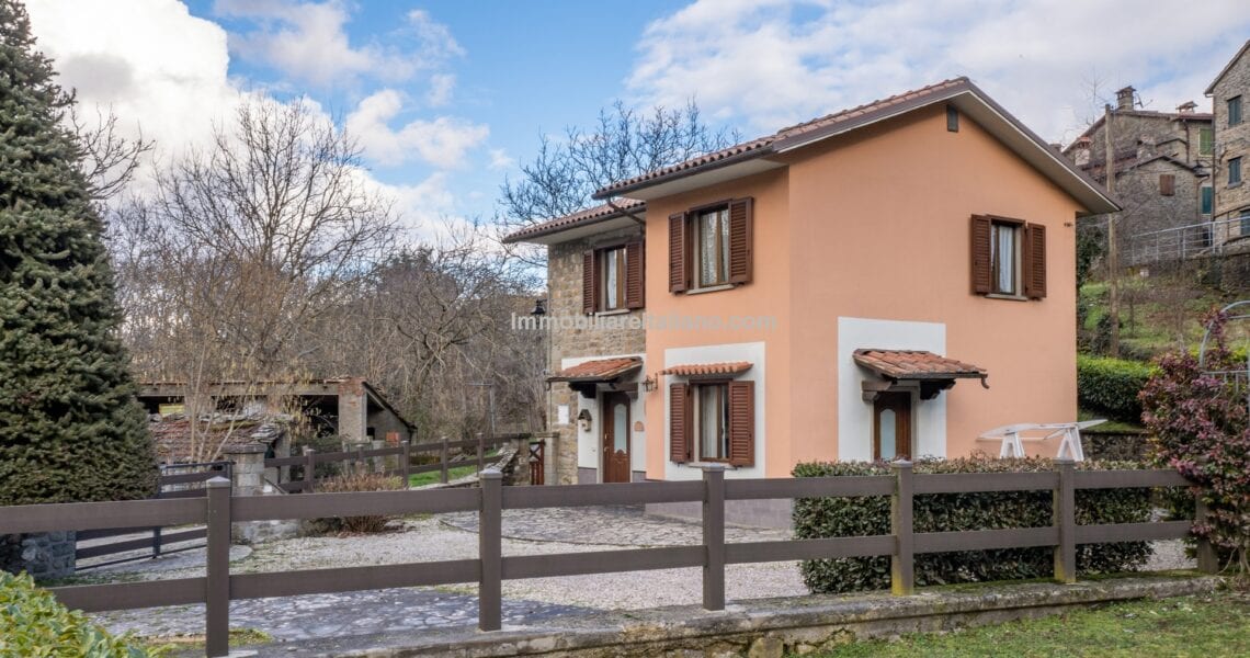 Villa Caprese Michelangelo Tuscany