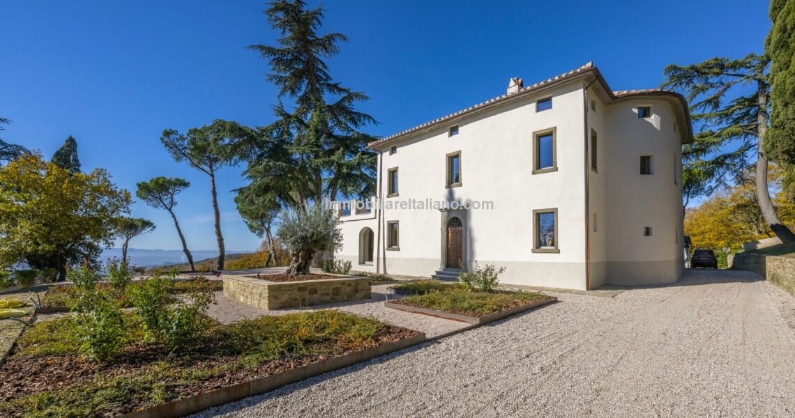 Italian Lake View Villa