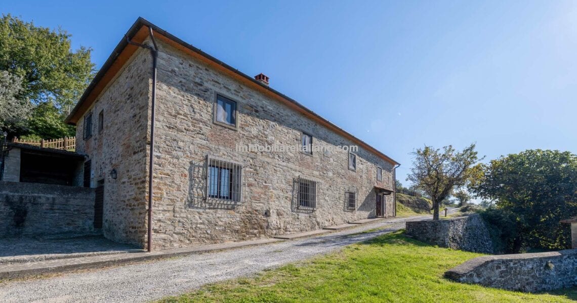 Property to renovate in Italy