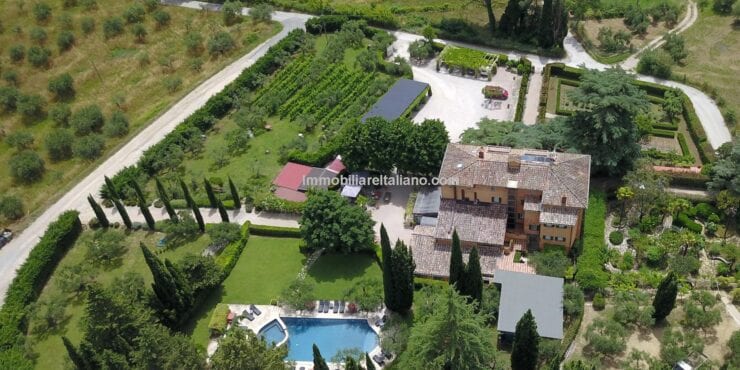 Luxury Italian Hotel For Sale