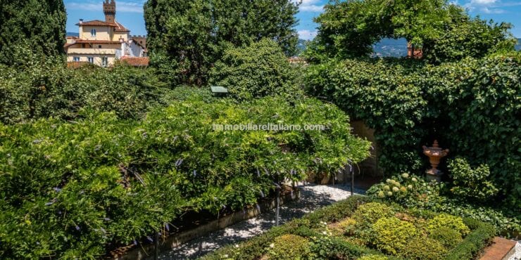 Luxury Florence Apartment