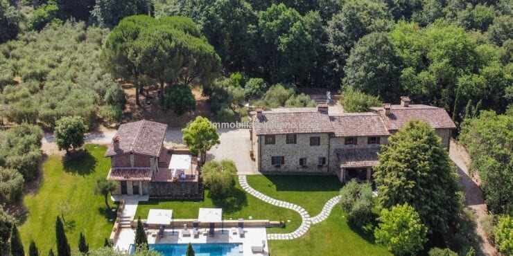 Large Villa With Pool In Umbria
