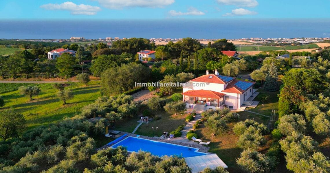 Italian Luxury Sea View Villa