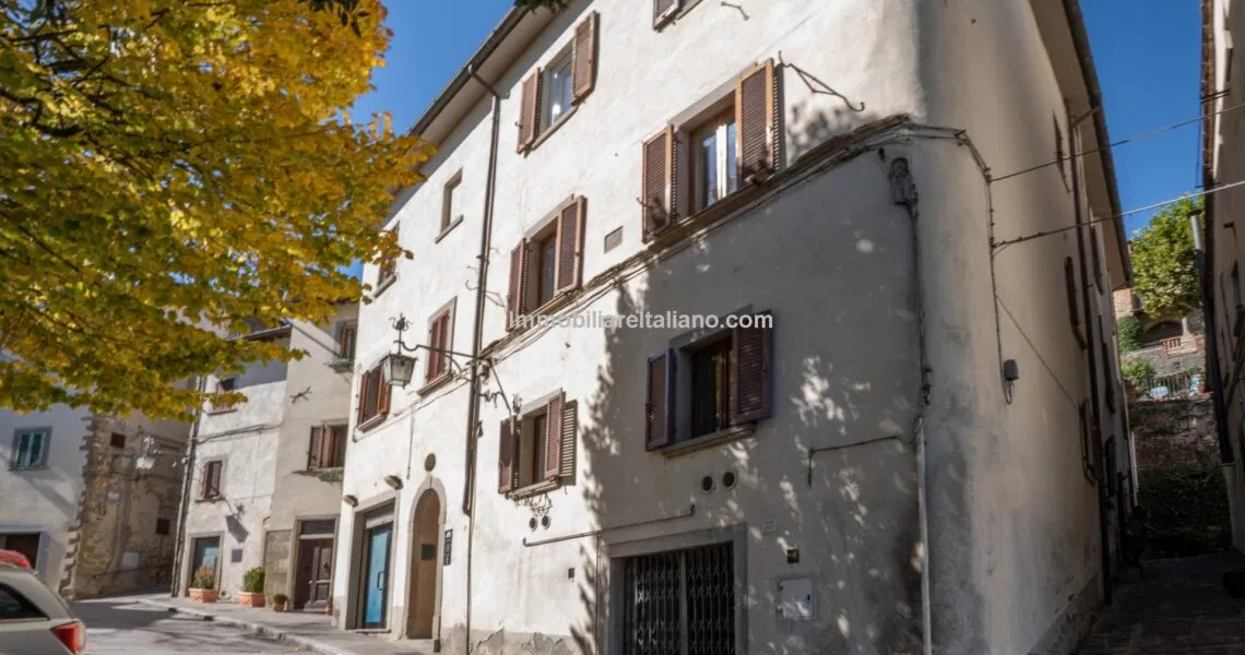 Property for sale in Anghiari Italy