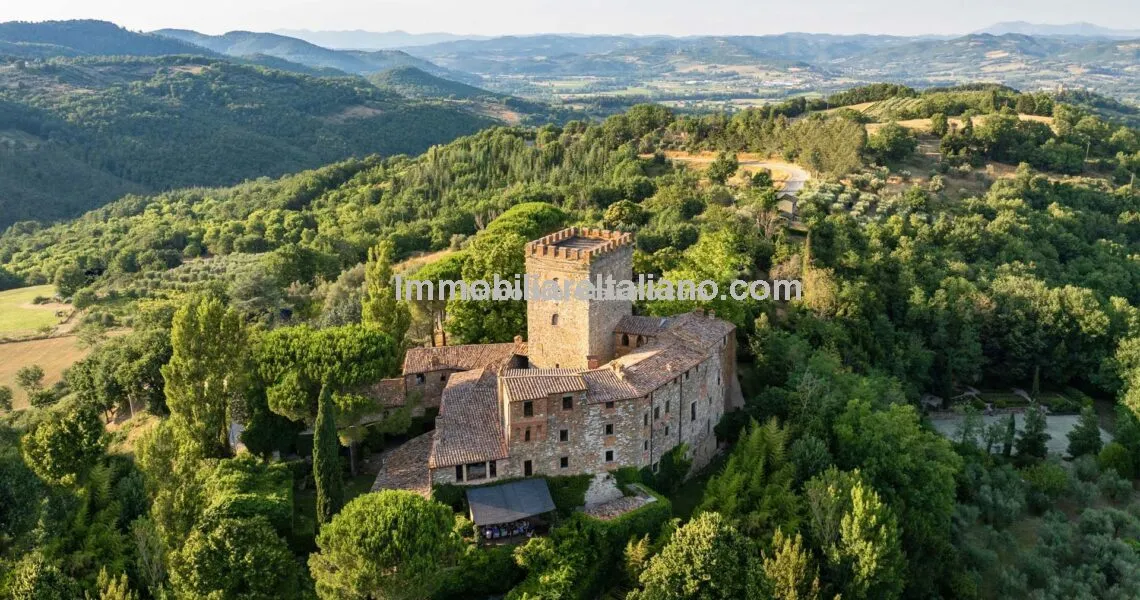 UNDER CONTRACTAmazing Property – Castle in Umbria
