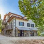 View of Tuscan farmhouse, Caprese Michelangelo