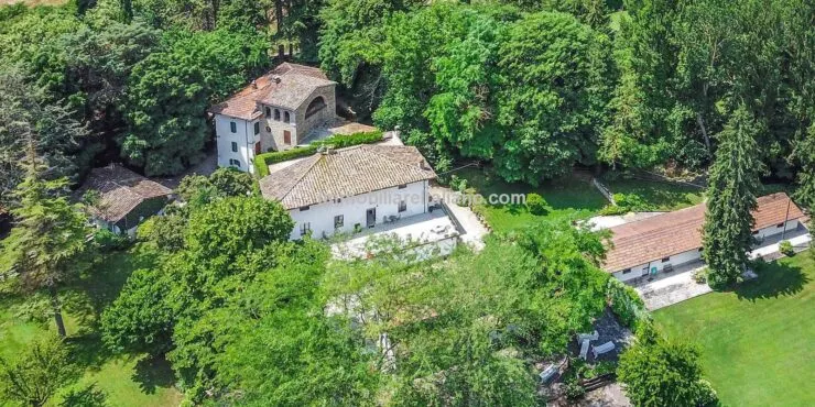 Italian Hamlet For Sale