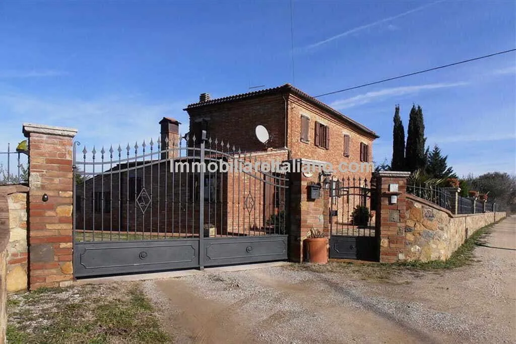 SOLDTorrita Di Siena Tuscany