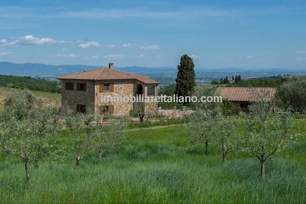 SOLDProperty for sale in Sinalunga, Italy SOLDProperty for sale in Sinalunga, Italy