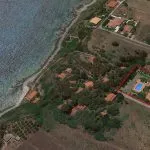 This seaside villa property for sale near to Ricadi, Vibo Valentia, Calabria offers great value for money. 3 Bed villa on large 2400 sq metre plot with swimming pool, dependence and established gardens and just 250mts from the beach.