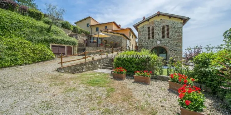 Tuscan Farmhouse Agriturismo for sale