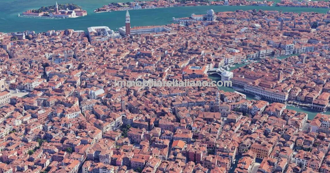 SOLDVenetian Apartment