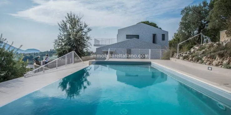 Modern Architect Designed Villa with pool Sperlonga