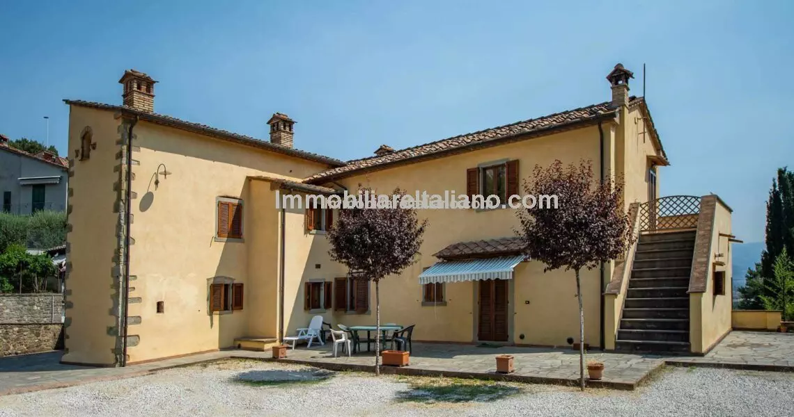 Farmhouse In Tuscany For Sale