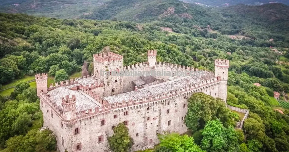 Magical castle property in Italy