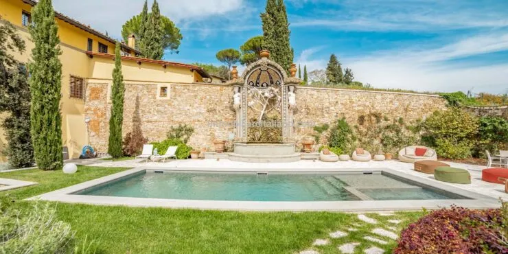 Spacious Florence Villa