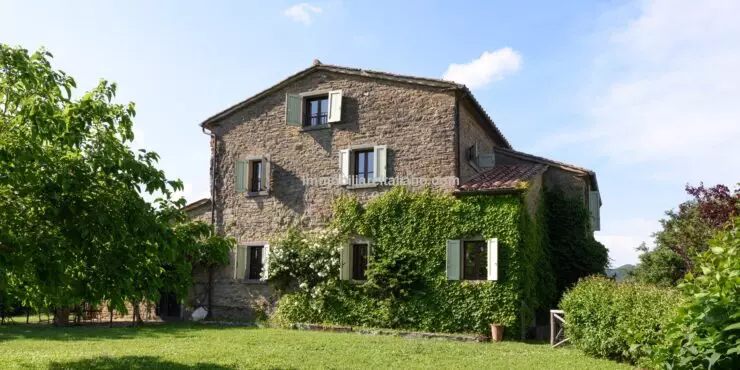 Large house for sale in Italy